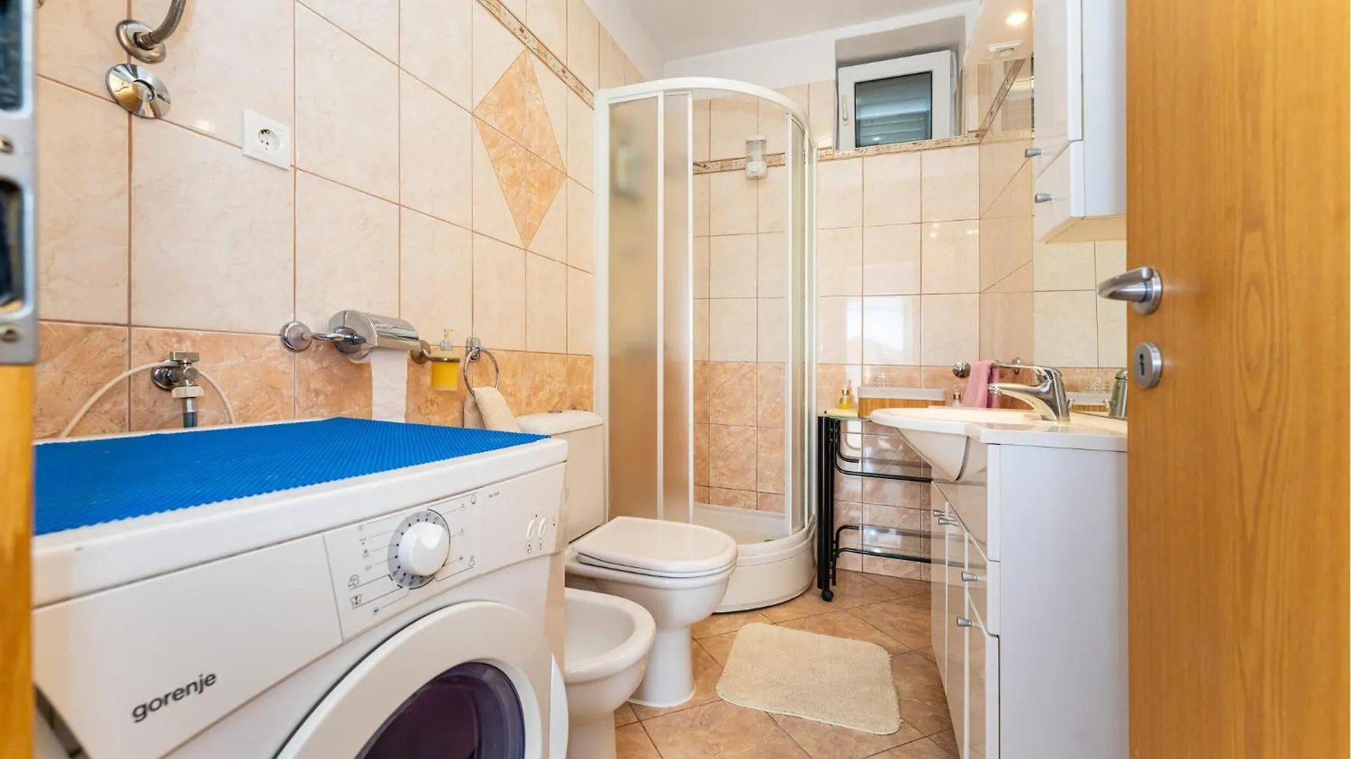 펜션 Amazing Home In Slivnica Gornja With Outdoor Swimming Pool